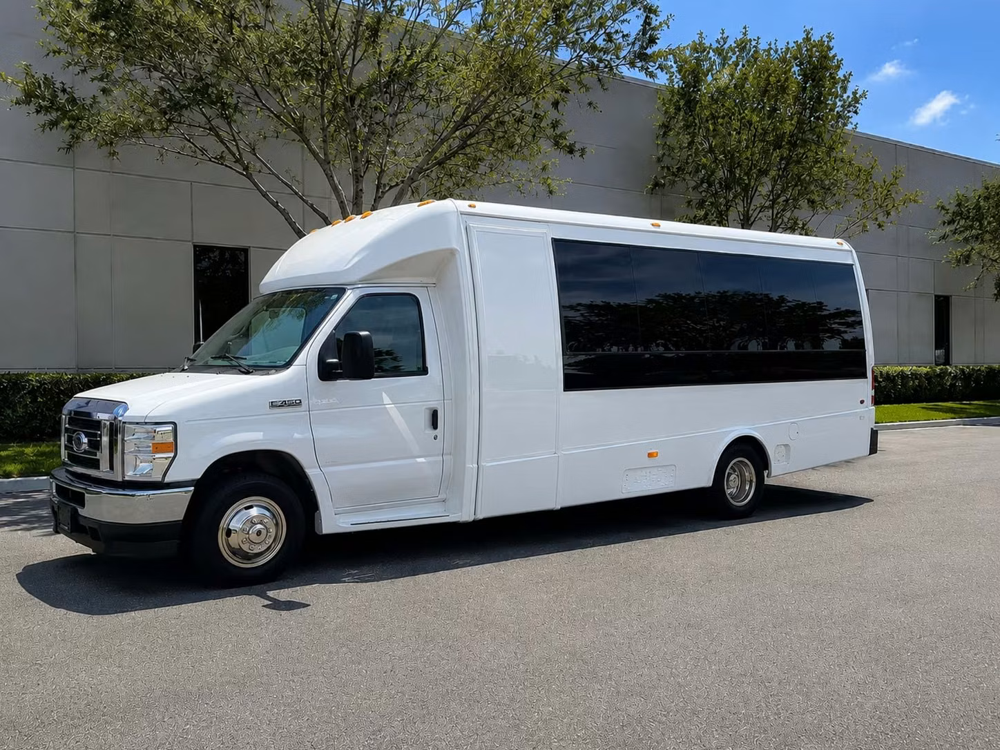 18 passenger minibus