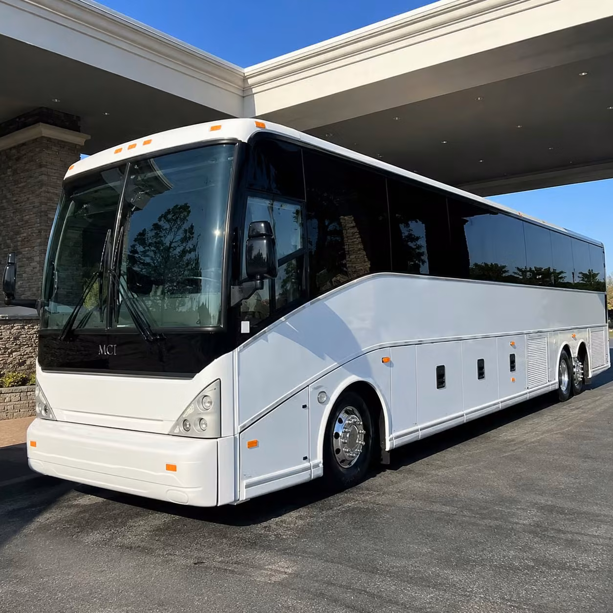 compare airport transportation options in roswell and beyond
