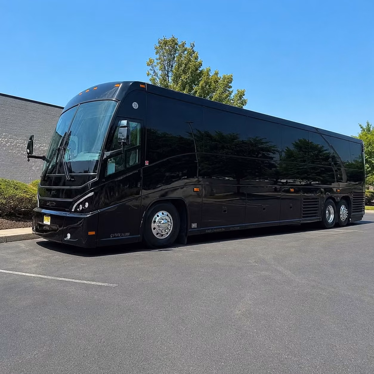 one bus one pickup long distance group travel from roswell to tennessee